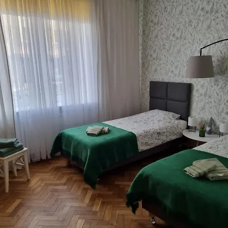 Na Zeromskiego Apartment