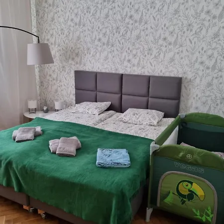 Na Zeromskiego Apartment *